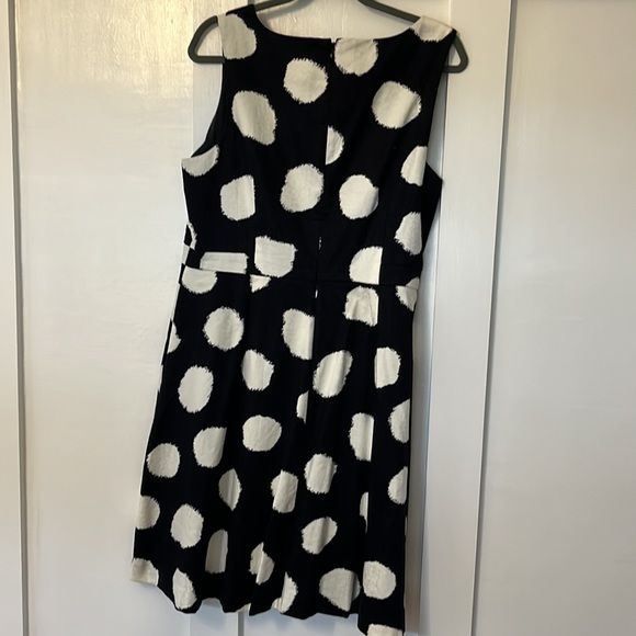 Talbots sz 16P black dress with white dots. Pockets. Zipper in back. - Picture 4 of 5